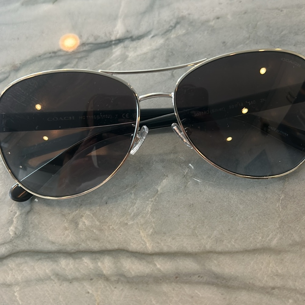 Coach Sunglasses - Picture 4 of 8
